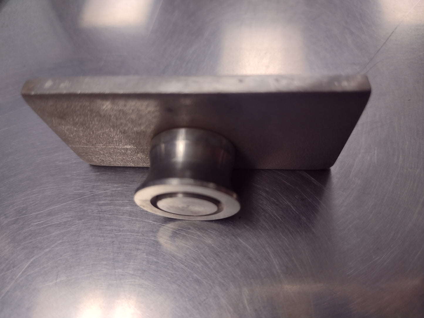 ROLLER TOP LID BEARING ASSEMBLY